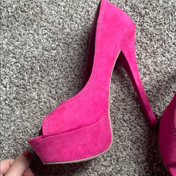 Dazzling pink stilettos - Picture 2 of 3